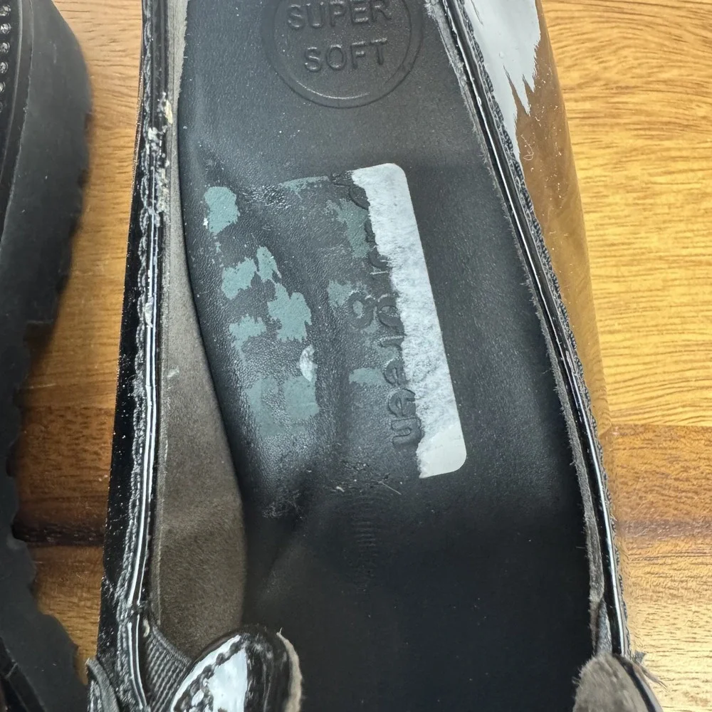 Womens Paul Green Reed Black Patent Leather‎ Rhinestone Penny Loafers Size 7 GUC
